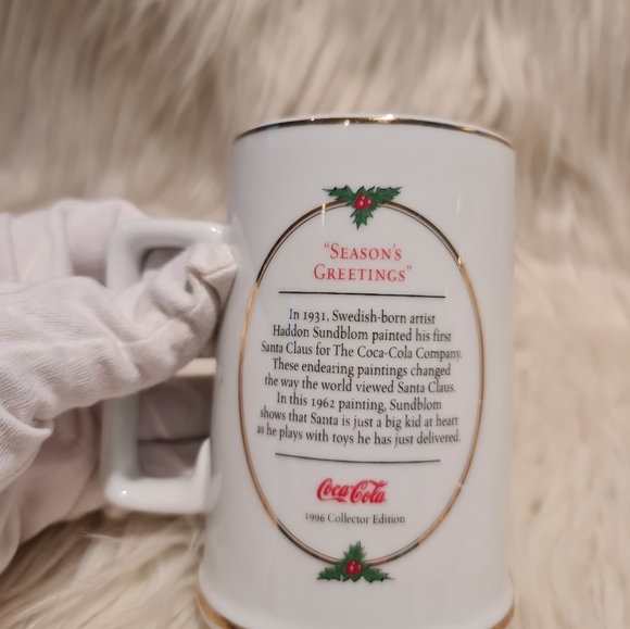 Vintage 1996 Coca-Cola Mug Santa and Train "Seasons Greetings" - Picture 5 of 7